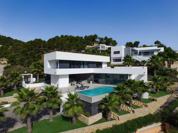Частный шале на продаже в Casa o chalet en Sol de Este - Puerta Fenicia, Jávea/Xàbia, Хавья/Хабия photo 1