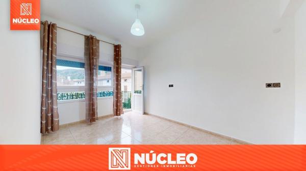 Venta de piso en Piso en Ferriz, Maestro Carrascosa - Banda de Música, Villena, Villena
photo 1