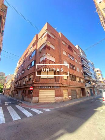 Продажа квартиры на Piso en Calle de San Carlos, Carolinas Bajas, Alicante / Alacant, Аликанте / Алакант
 photo 1