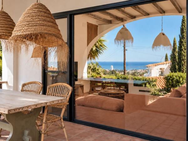 Частный шале на продаже в  Casa o chalet en El Montgó, Denia, Дения photo 2