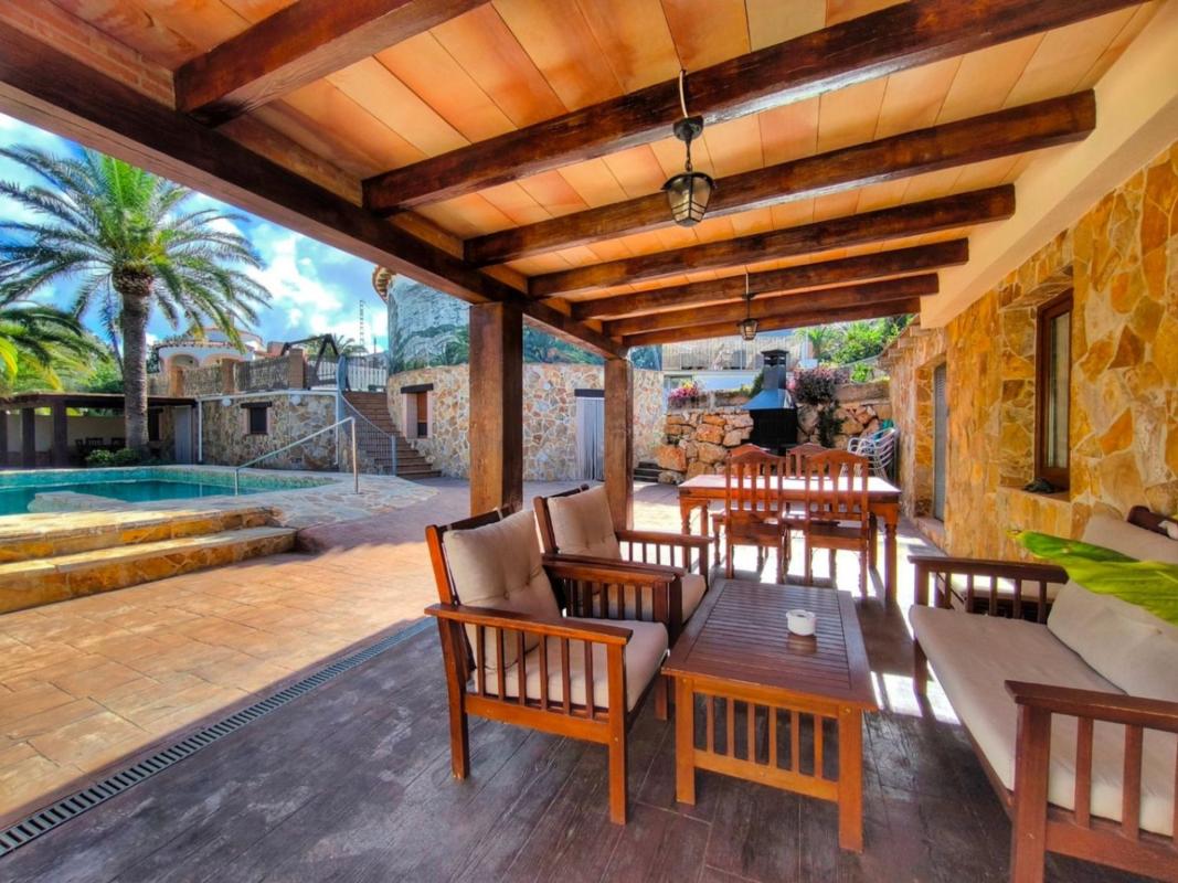 Продажа отдельного шале в Casa o chalet en El Montgó, Denia, Дения photo 1