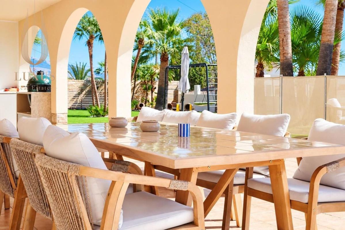Properties for sale and rent in Spain photo 3