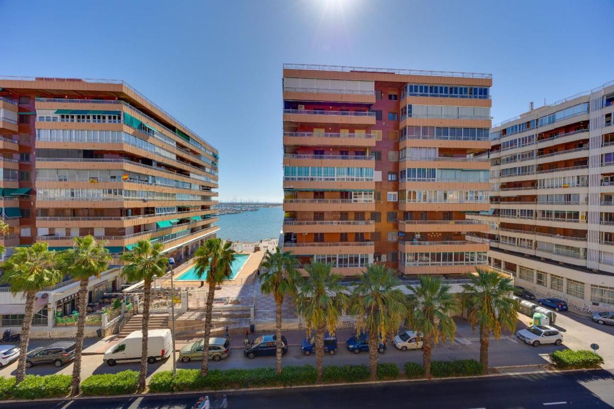 Sprzedaż mieszkania w Piso en El Acequión, Torrevieja, Torrevieja
photo 2