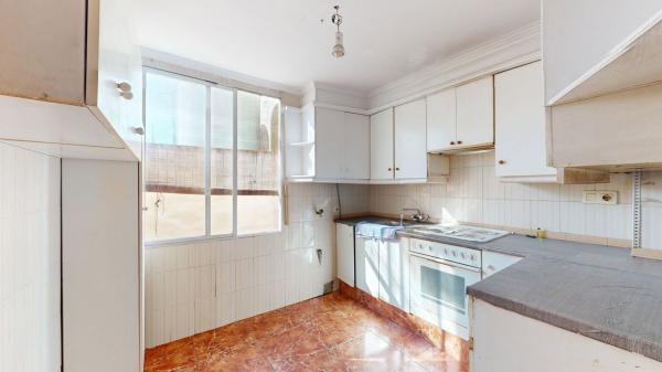 Продажа квартиры на Piso en Calle Mare de Déu de la Soledat, Centro, Elche / Elx, Эльче / Эльх
thumbnail 2