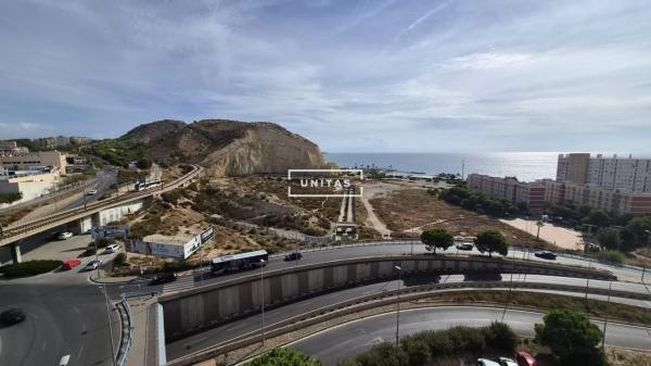 Sale of flat in Piso en Raval Roig-Virgen del Socorro, Alicante / Alacant, Alicante
thumbnail 2
