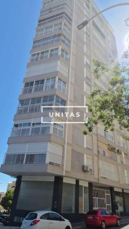 Sale of flat in Piso en Raval Roig-Virgen del Socorro, Alicante / Alacant, Alicante
 photo 4