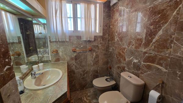 Chalet adosado en Olas De Las, 3, Punta Prima, Torrevieja photo 1