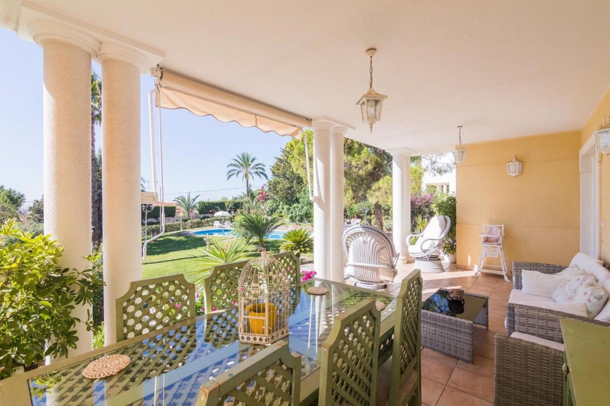 Properties for sale and rent in Spain photo 2