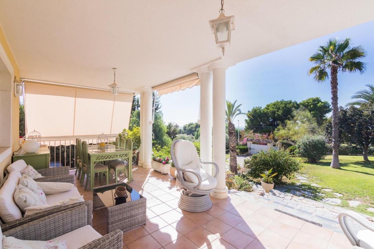 Properties for sale and rent in Spain photo 5
