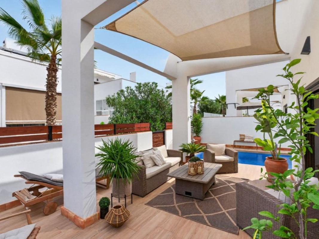 Properties for sale and rent in Spain photo 1
