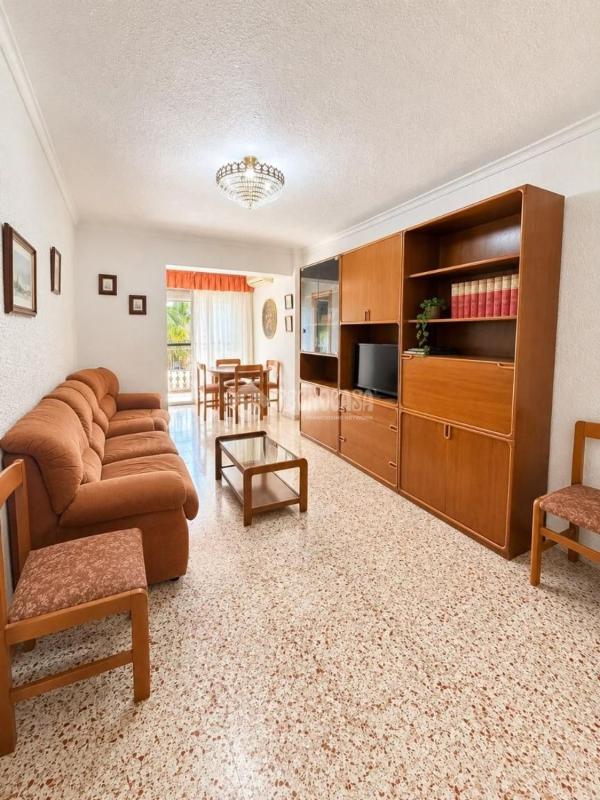 Sprzedaż mieszkania w Piso en Gran Vía Conde de Casa Rojas, La Florida Portazgo, Alicante / Alacant, Alicante / Alacant
 photo 2