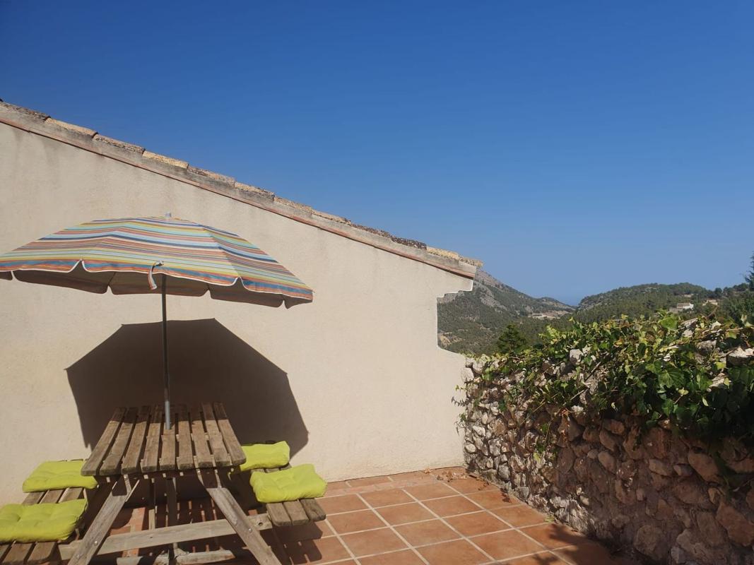 Продажа загородного участка в  Finca rústica en Lg Diseminados, Guadalest , Гвадалест photo 2