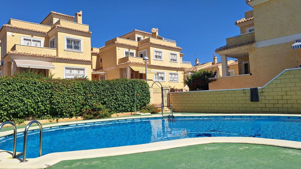 Properties for sale and rent in Spain photo 1