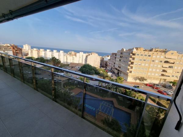 Продажа квартиры на Piso en Mar Alta, 10, Campello Playa, El Campello, Эль Кампельо
thumbnail 3