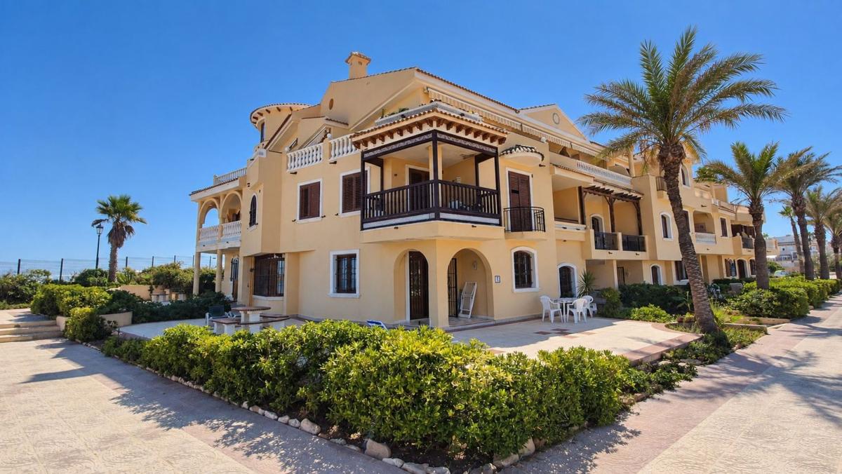 Venta de piso en Piso en La Zenia, Orihuela, Orihuela
photo 2