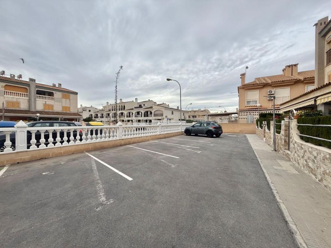 Sprzedaż niezależnego domku jednorodzinnego w  Casa o chalet en Tamarit - Playa Lissa, Santa Pola, Santa Pola photo 3