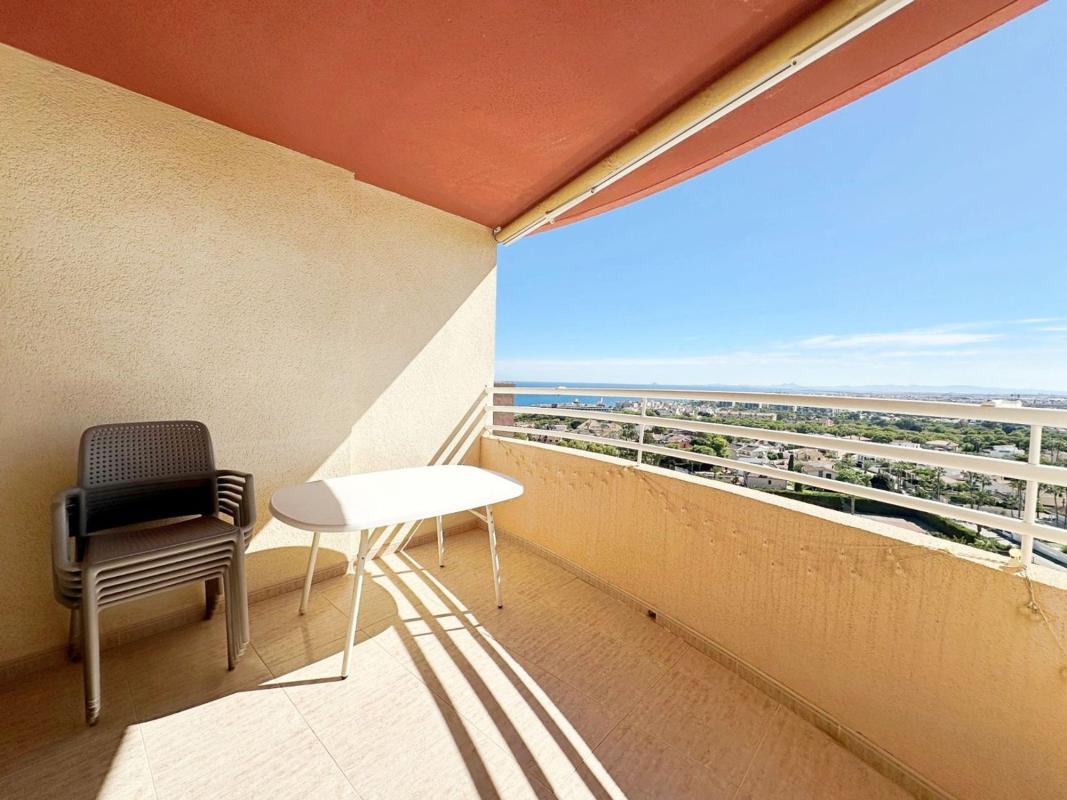 Venta de piso en Piso en Dehesa de Campoamor, Orihuela, Orihuela
photo 1