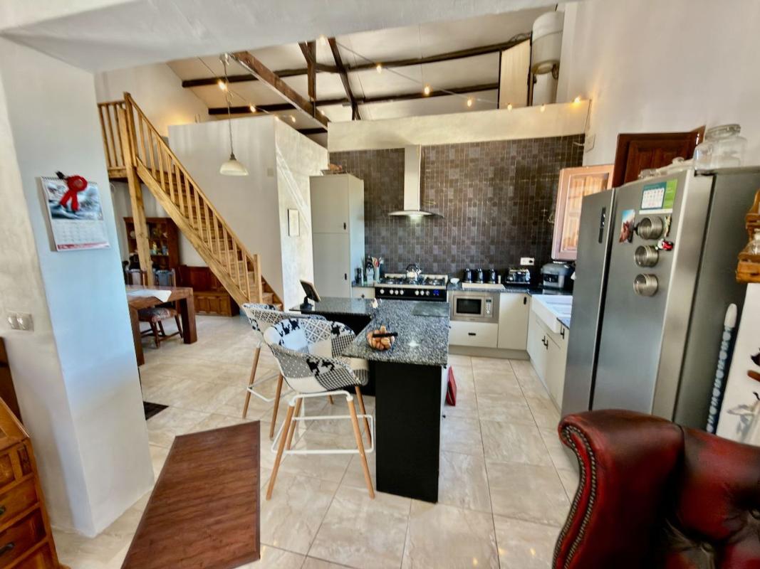 Продажа загородного участка в Casa rústica en Dolores , Долорес photo 4