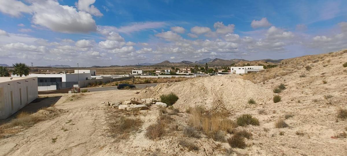 Terreno en venta en Mutxamel, Alicante photo 3