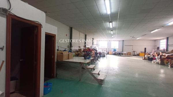 Nave en Cocentaina photo 1