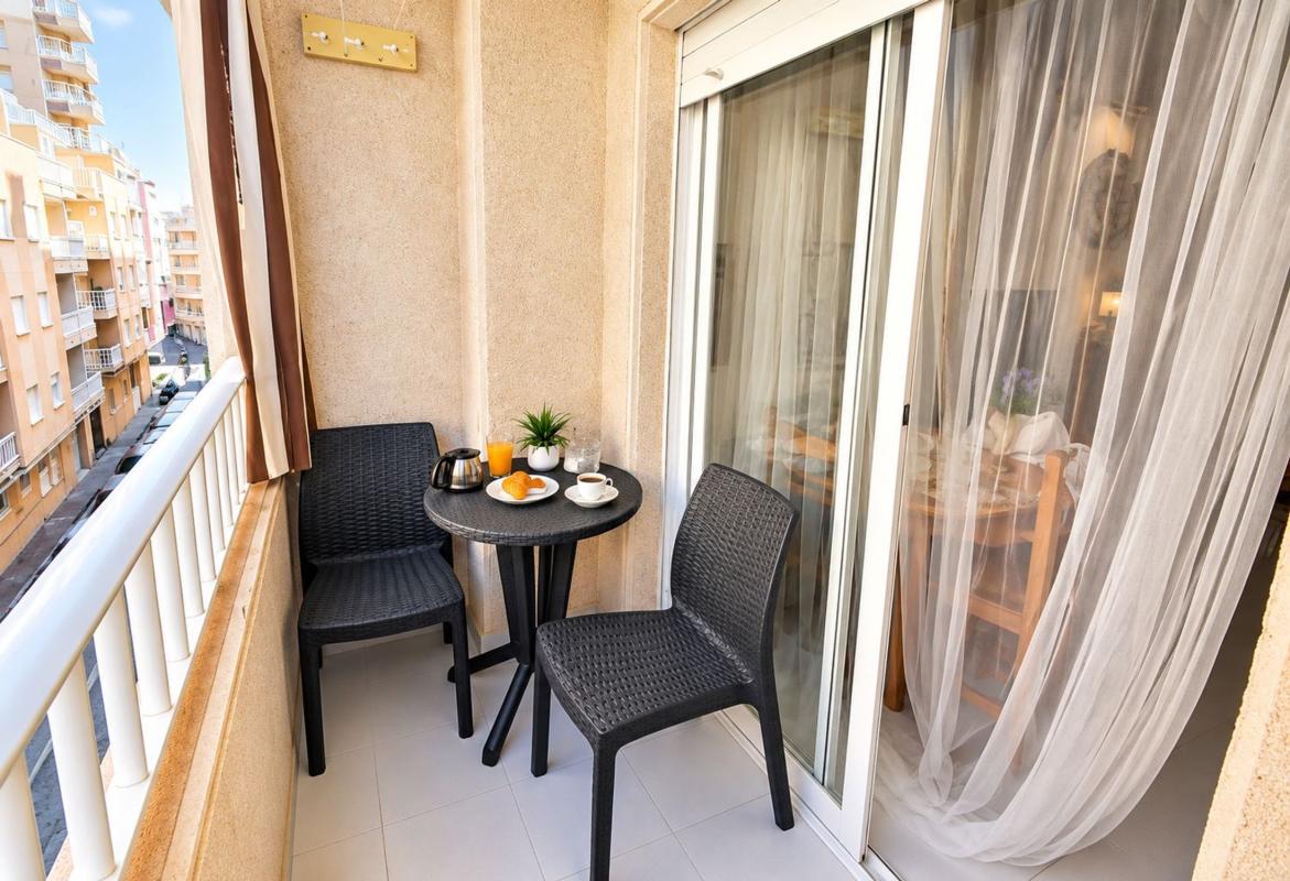 Sprzedaż mieszkania w Piso en Calle del Palangre, 9, Avenida Habaneras - Curva de Palangre, Torrevieja, Torrevieja
photo 3