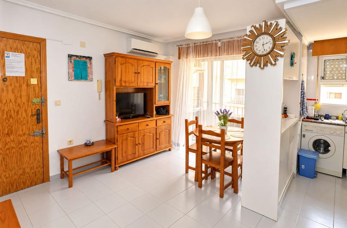 Sprzedaż mieszkania w Piso en Calle del Palangre, 9, Avenida Habaneras - Curva de Palangre, Torrevieja, Torrevieja
photo 4
