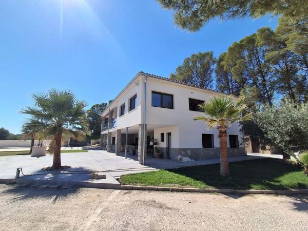 Частный шале на продаже в Casa o chalet en Sax, Сакс photo 1
