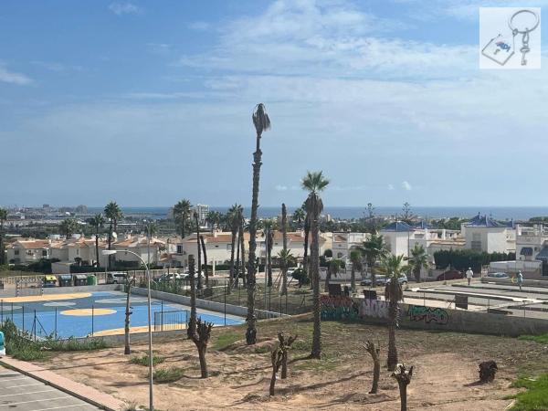 Ático en venta en Ático en Calle la Sagra, Los Balcones - Los Altos del Edén, Torrevieja, Torrevieja photo 1