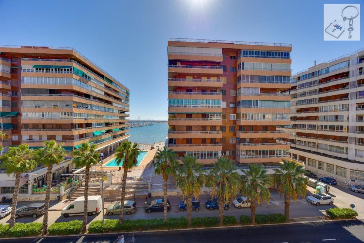 Sprzedaż mieszkania w Piso en El Acequión, Torrevieja, Torrevieja
photo 1