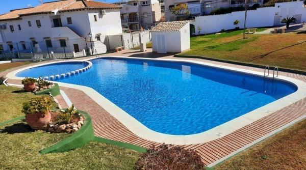 Продажа квартиры на Piso en Los Balcones - Los Altos del Edén, Torrevieja, Торревьеха
thumbnail 2