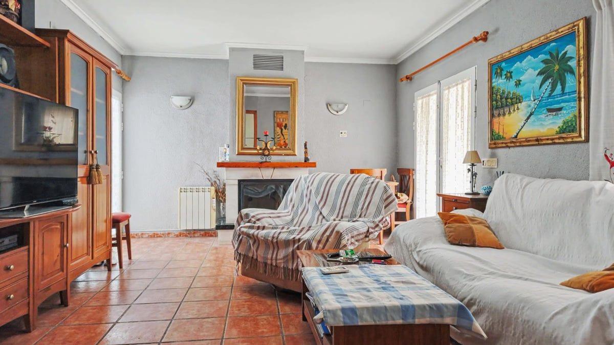 Недвижимость на продажу и в аренду в Испании photo 2