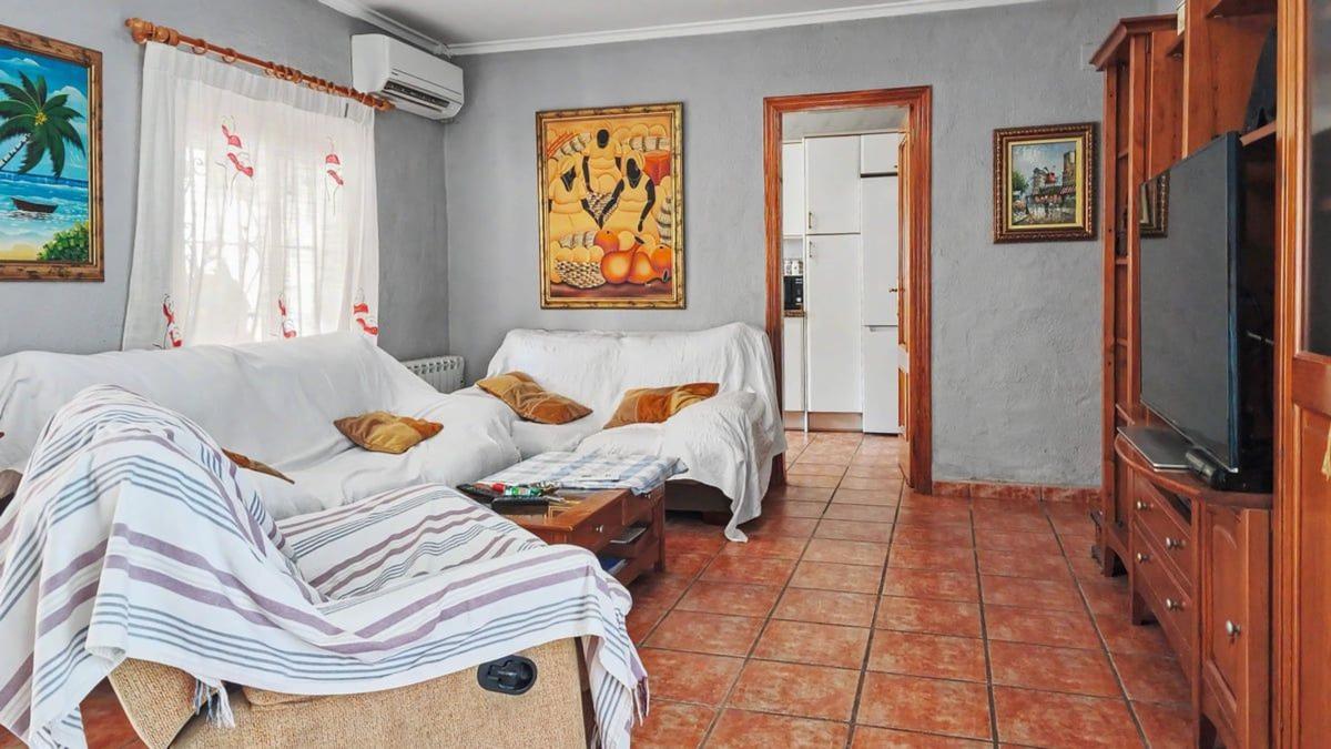 Недвижимость на продажу и в аренду в Испании photo 5