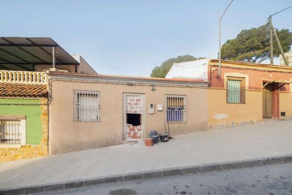 Частный шале на продаже в  Casa o chalet en Calle Oriolet, Orihuela Ciudad, Orihuela, Ориуэла photo 1