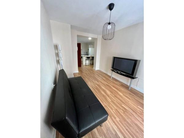 Продажа квартиры на Piso en Calle Músic Josep Carbonell, Centro - Zona Alta, Alcoy / Alcoi, Алкой
thumbnail 3