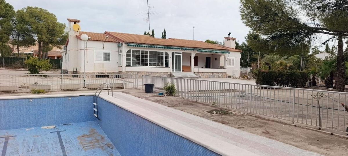 Properties for sale and rent in Spain photo 3