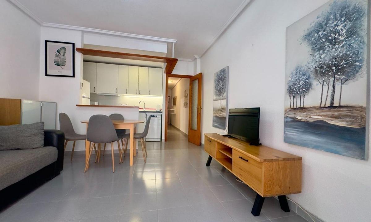 Продажа квартиры на Piso en Calle San Pascual, 224, Avenida Habaneras - Curva de Palangre, Torrevieja, Торревьеха
photo 2