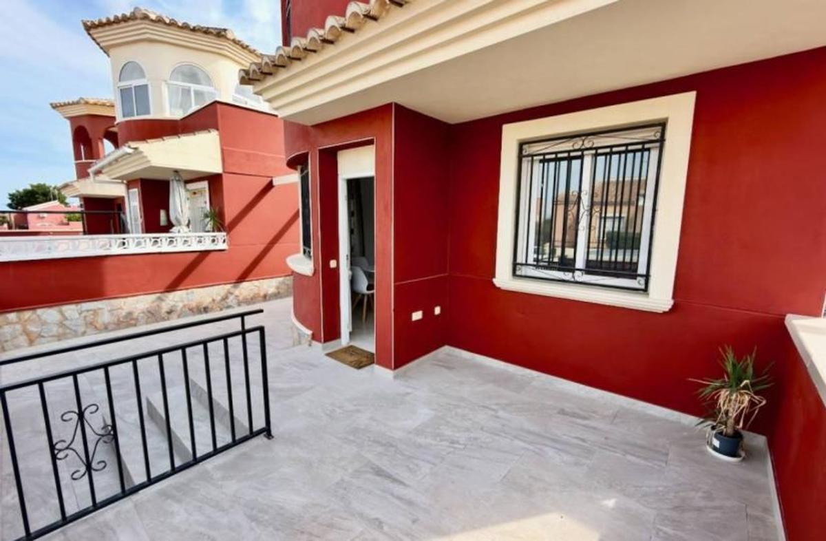 Properties for sale and rent in Spain photo 2