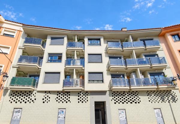Sprzedaż mieszkania w Piso en Calle Gabriel Miró, 24, Casco urbano, Polop, Polop
 photo 1
