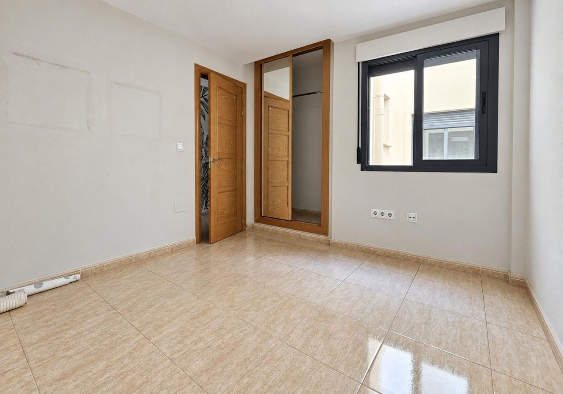Sprzedaż mieszkania w Piso en Calle Gabriel Miró, 24, Casco urbano, Polop, Polop
photo 4