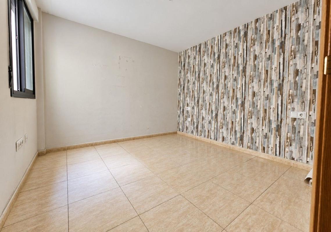 Sprzedaż mieszkania w Piso en Calle Gabriel Miró, 24, Casco urbano, Polop, Polop
photo 5