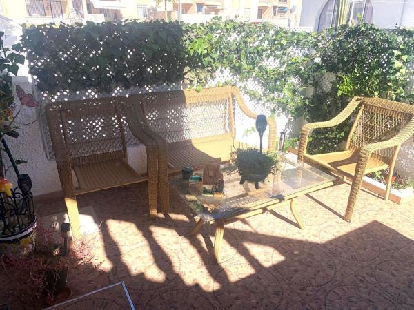 Chalet adosado en Calle Lejona, La Siesta - El Salado - Torreta, Torrevieja thumbnail 3