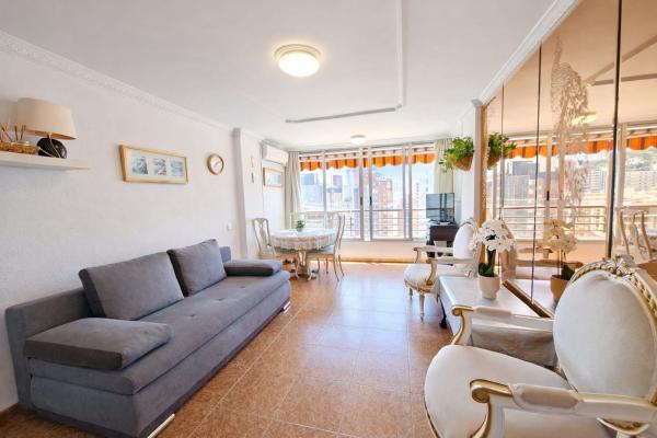 Sale of flat in Piso en Calle de Londres, Zona Sierra Helada, Benidorm, Benidorm
thumbnail 2