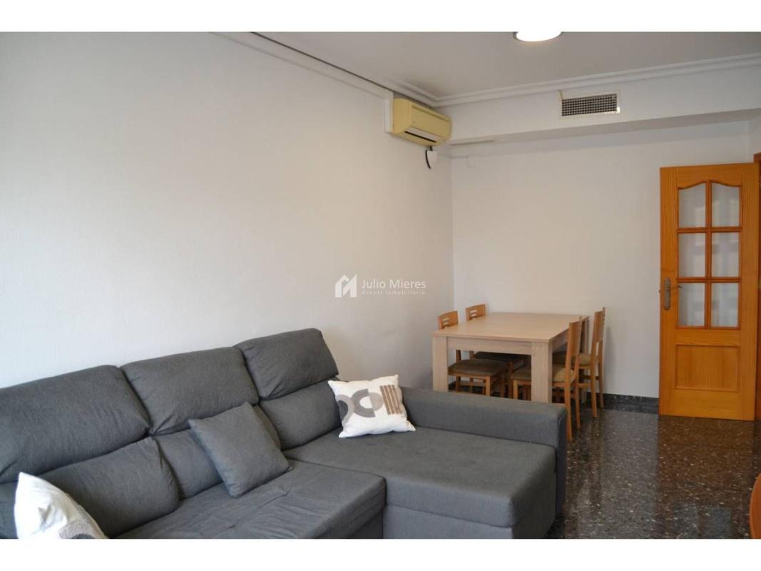 Venta de piso en Piso en Calle Manuel Garrigós Alberola, Altabix, Elche / Elx, Elche / Elx
 photo 2