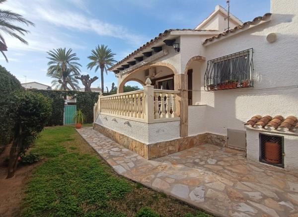 Chalet independiente en venta en Les Marines/Las Marinas, Denia
 photo 4