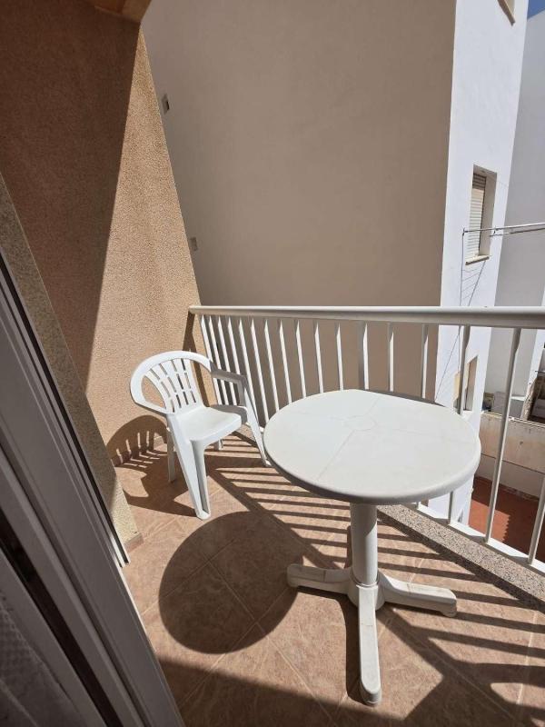 Sprzedaż mieszkania w Piso en Calle de Pedro Lorca, 102, Las Piscinas Naturales, Torrevieja, Torrevieja
photo 1