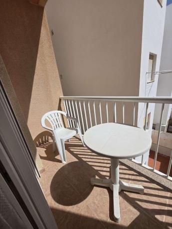 Sprzedaż mieszkania w Piso en Calle de Pedro Lorca, 102, Las Piscinas Naturales, Torrevieja, Torrevieja
 photo 1