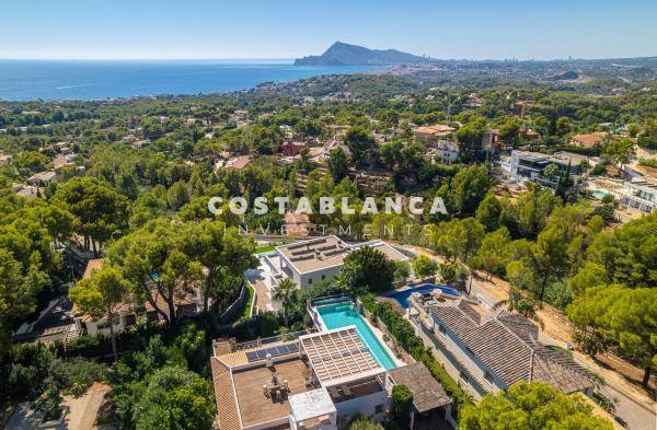 Independent chalet for sale in Casa o chalet en Calle el Xoriguer, Altea la Vella, Altea, Altea
thumbnail 2