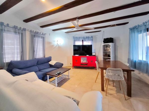 Частный шале на продаже в  Casa o chalet en El Montgó, Denia, Дения photo 4