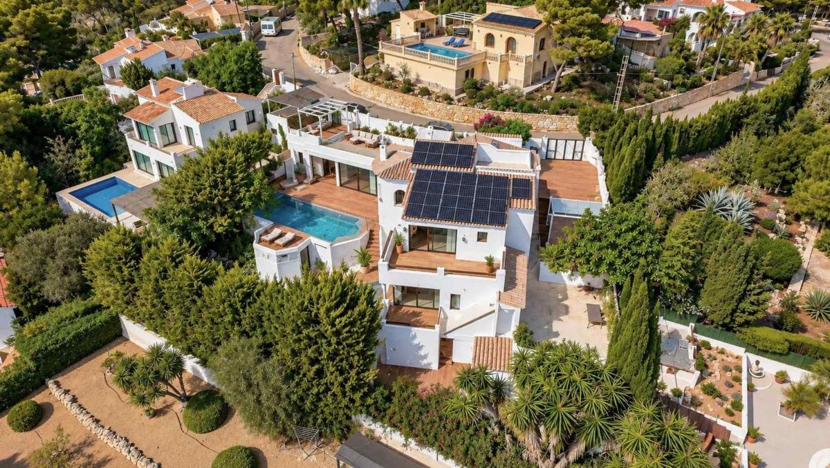 Properties for sale and rent in Spain photo 1