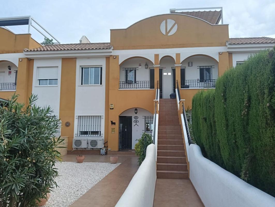 Продажа пентхауса на Ático en Calle Salvador Dalí, Los Montesinos, Лос-Монтесинос photo 1
